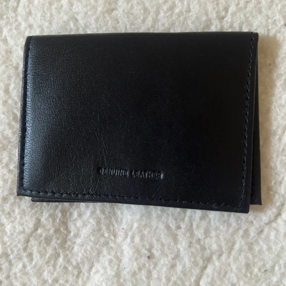 Tommy Hilfiger | Black Genuine Leather Card Holder - Picture 3 of 3
